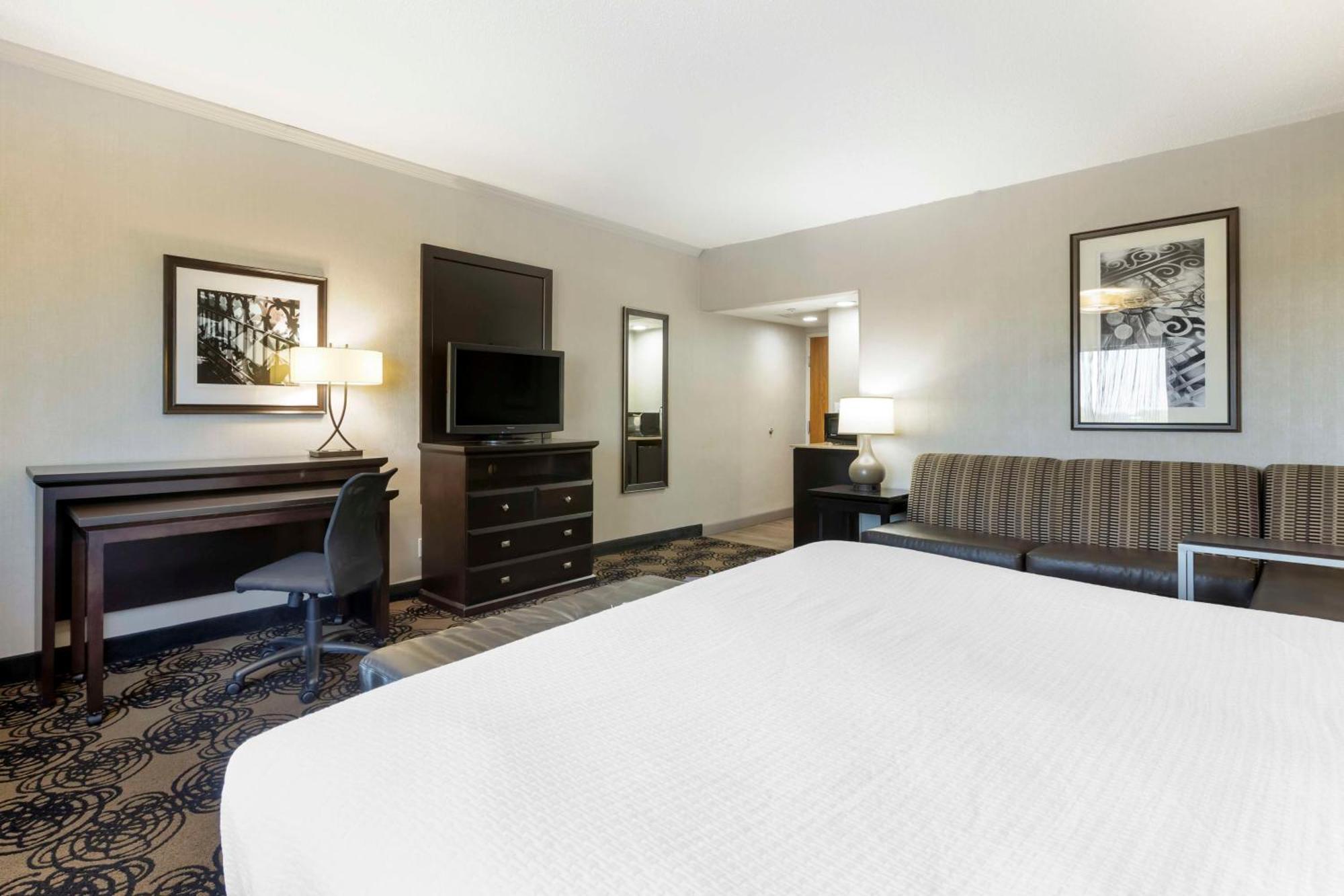 Best Western Plus Midwest Inn Omaha Extérieur photo